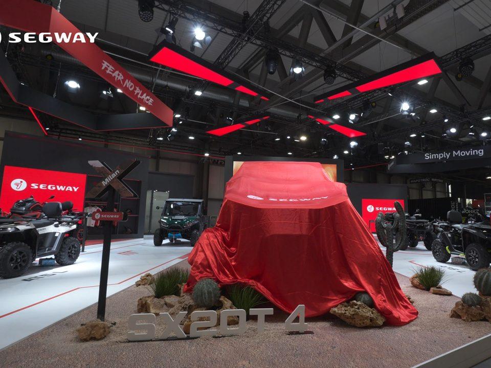 EICMA 2025 Segway 展台，新品揭幕前（图片来源：Segway）